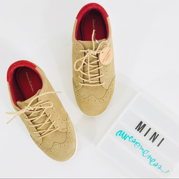 Hanna Andersson Edvard Oxford tan suede sneaker - Picture 2 of 8